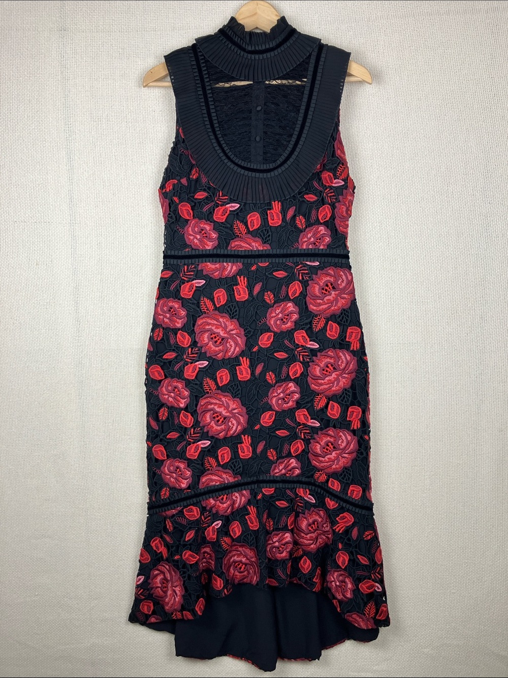 Alice + Olivia Evelina Red Floral Lace Embroidered Midi Dress